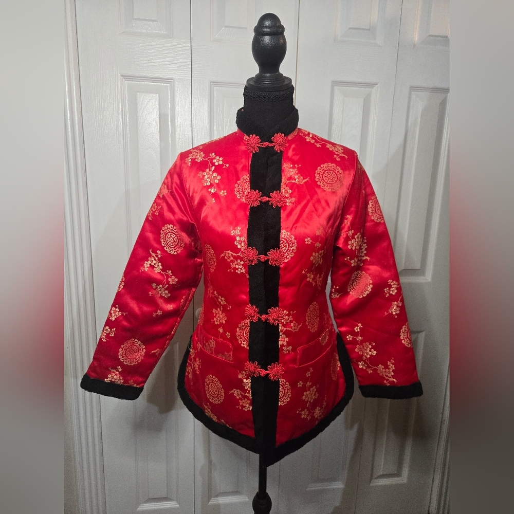 Vintage Chinese embroidered quilted jacket Red S/M